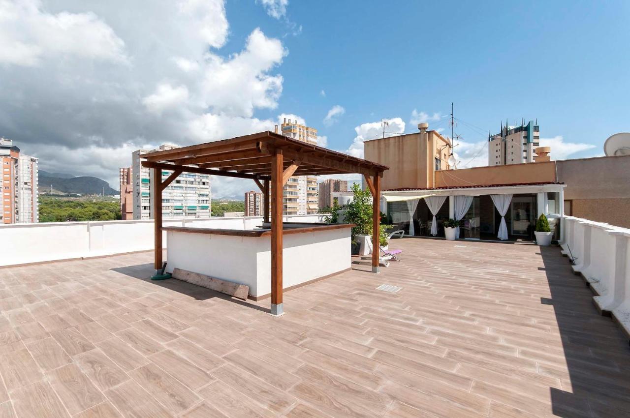 Ferienwohnung Atico Con Enorme Terraza Y Chill Out Particular Benidorm Exterior foto