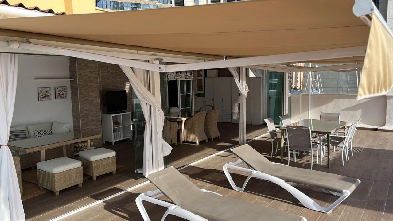Ferienwohnung Atico Con Enorme Terraza Y Chill Out Particular Benidorm Exterior foto