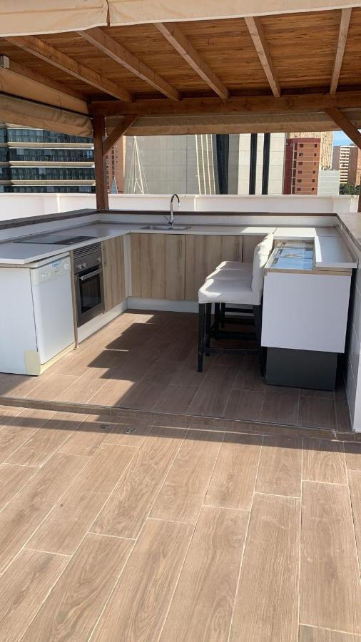 Ferienwohnung Atico Con Enorme Terraza Y Chill Out Particular Benidorm Exterior foto