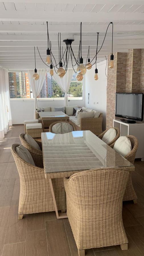 Ferienwohnung Atico Con Enorme Terraza Y Chill Out Particular Benidorm Exterior foto