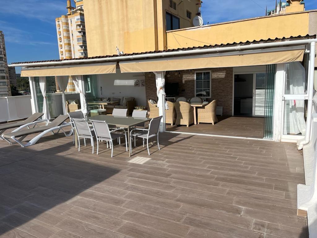 Ferienwohnung Atico Con Enorme Terraza Y Chill Out Particular Benidorm Exterior foto
