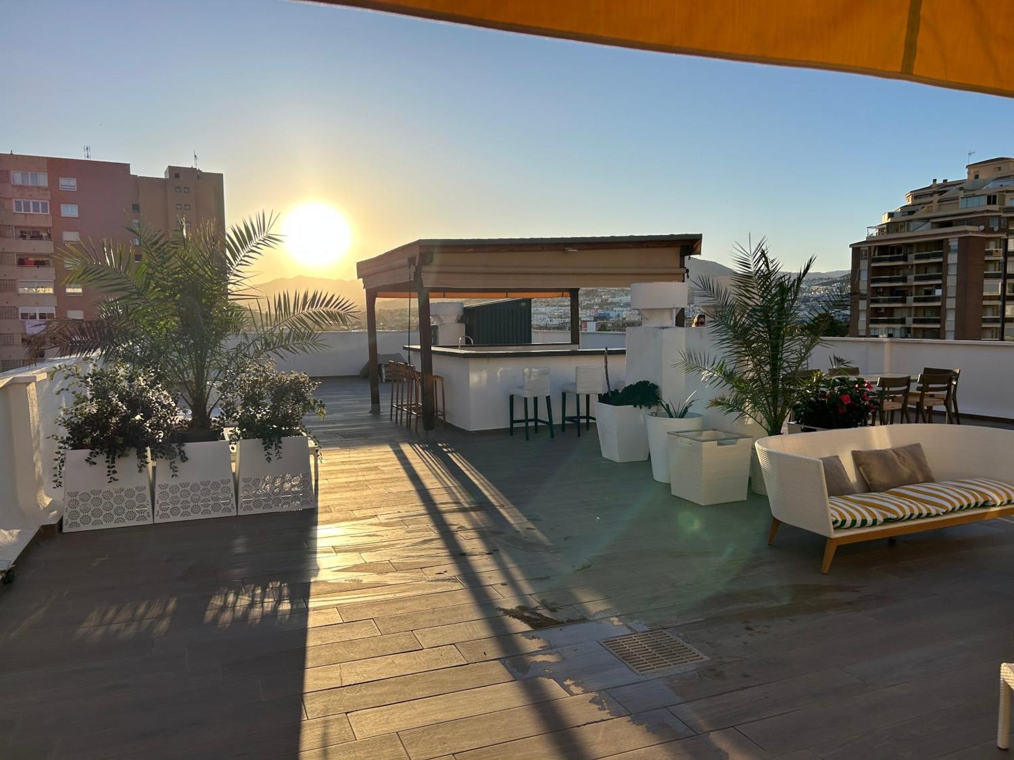 Ferienwohnung Atico Con Enorme Terraza Y Chill Out Particular Benidorm Exterior foto